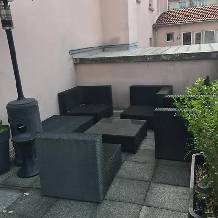 Avec Terrasse Daire Paris